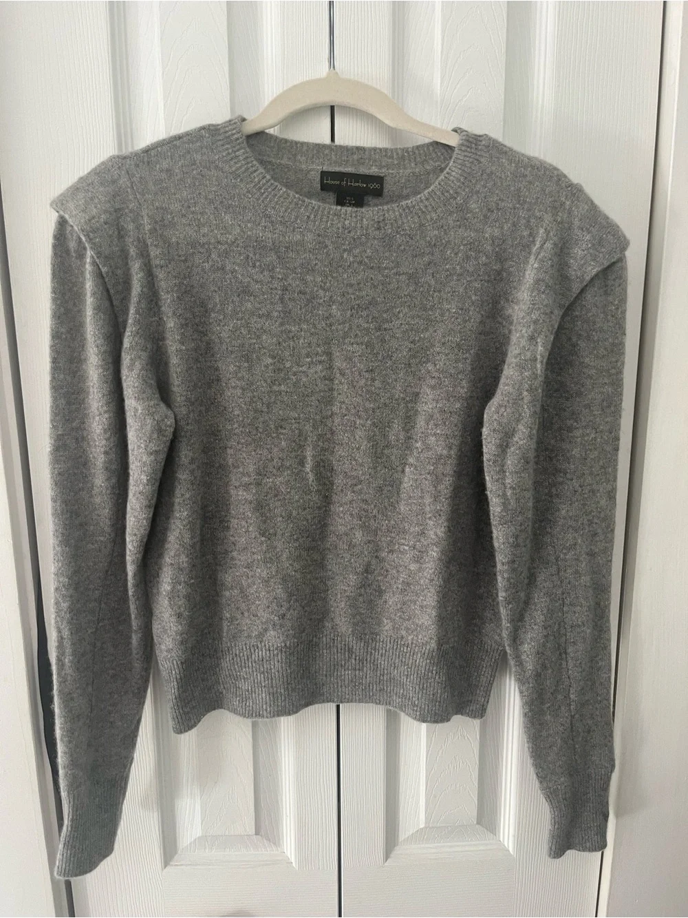 House of Harlow 1960 Gray Crewneck 100% cashmere size small